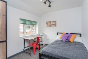 Bedroom- click for photo gallery